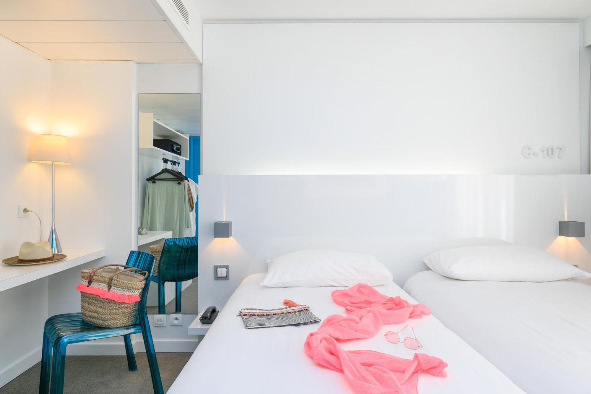 Ibis Styles Menton Centre Hotel Exterior photo