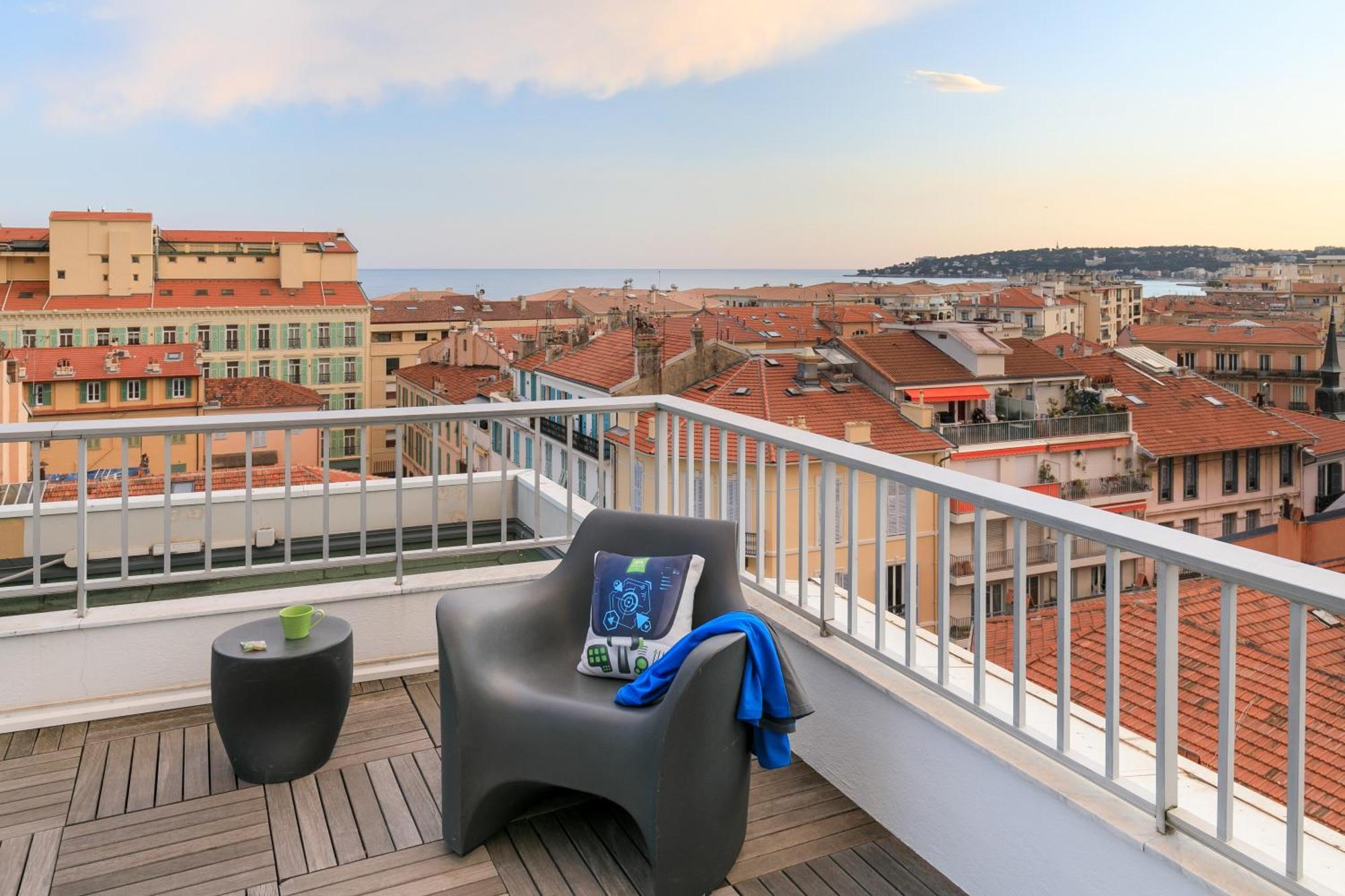 Ibis Styles Menton Centre Hotel Exterior photo