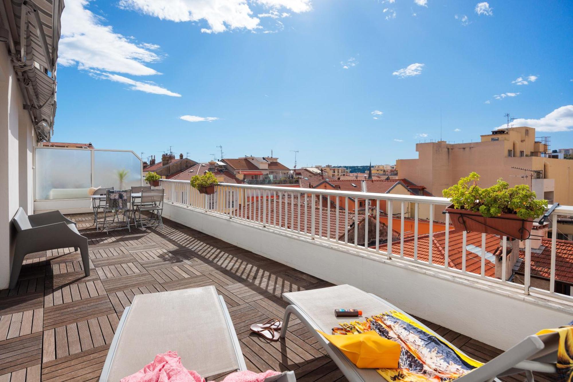 Ibis Styles Menton Centre Hotel Exterior photo