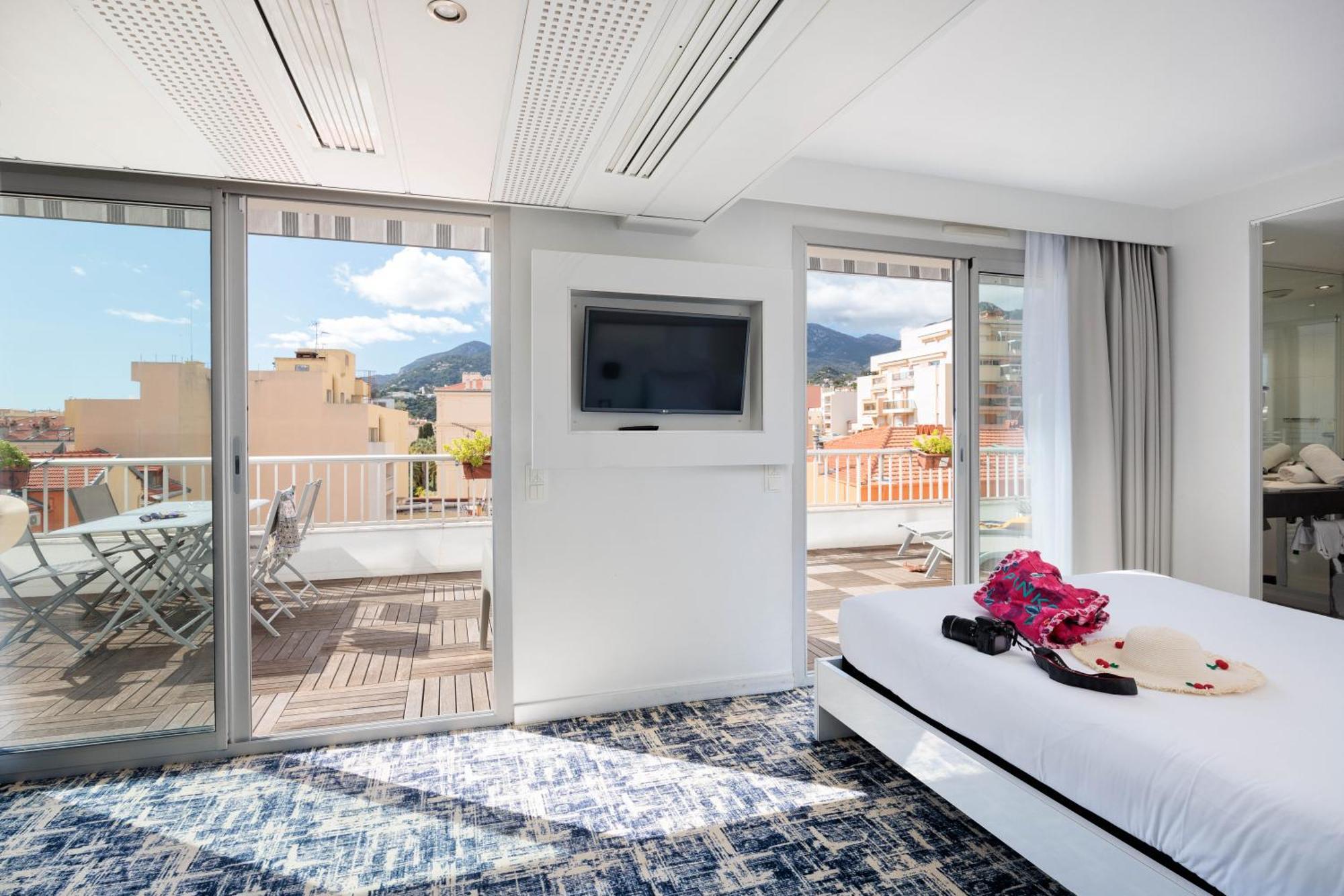 Ibis Styles Menton Centre Hotel Exterior photo