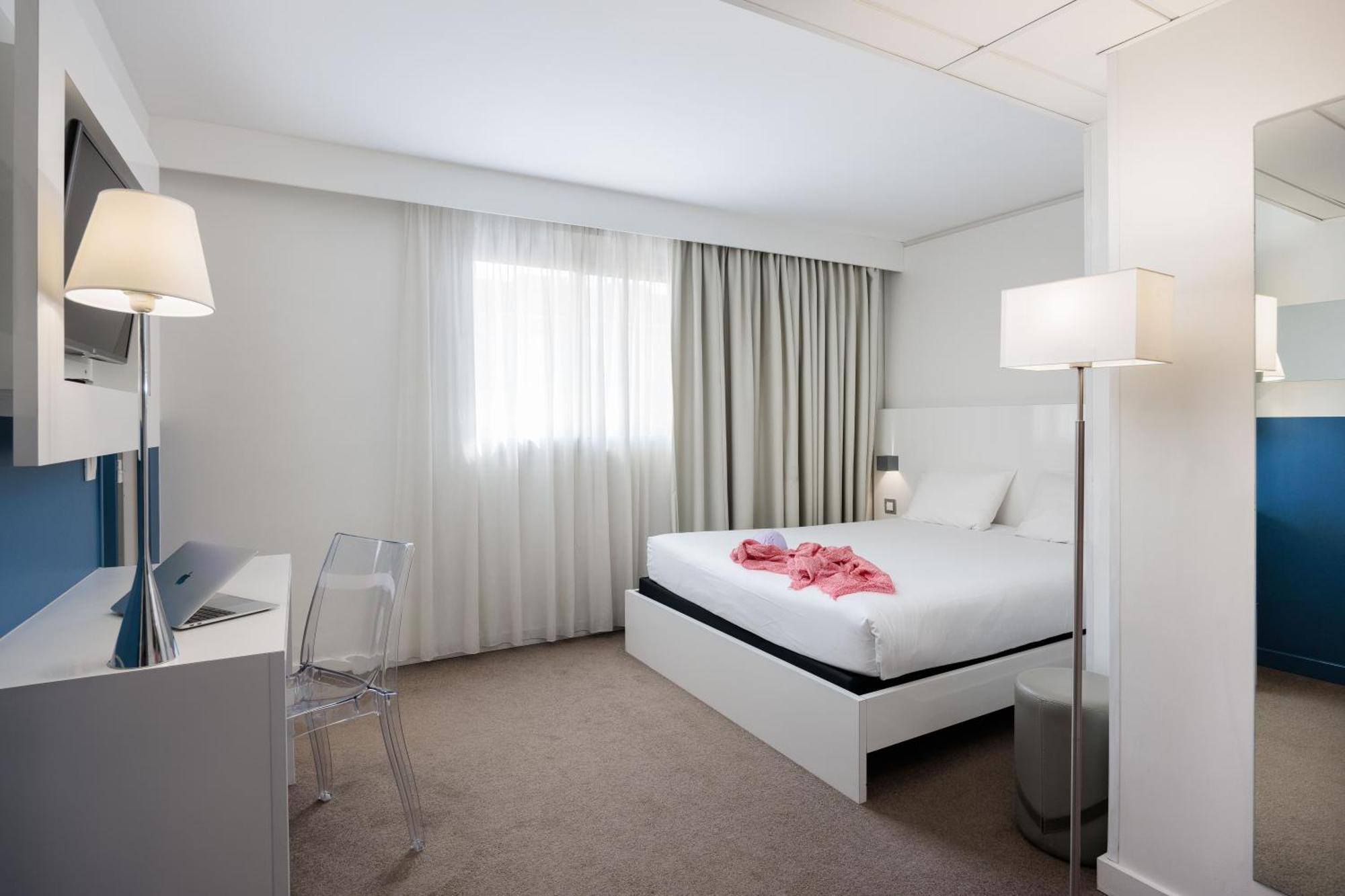 Ibis Styles Menton Centre Hotel Exterior photo