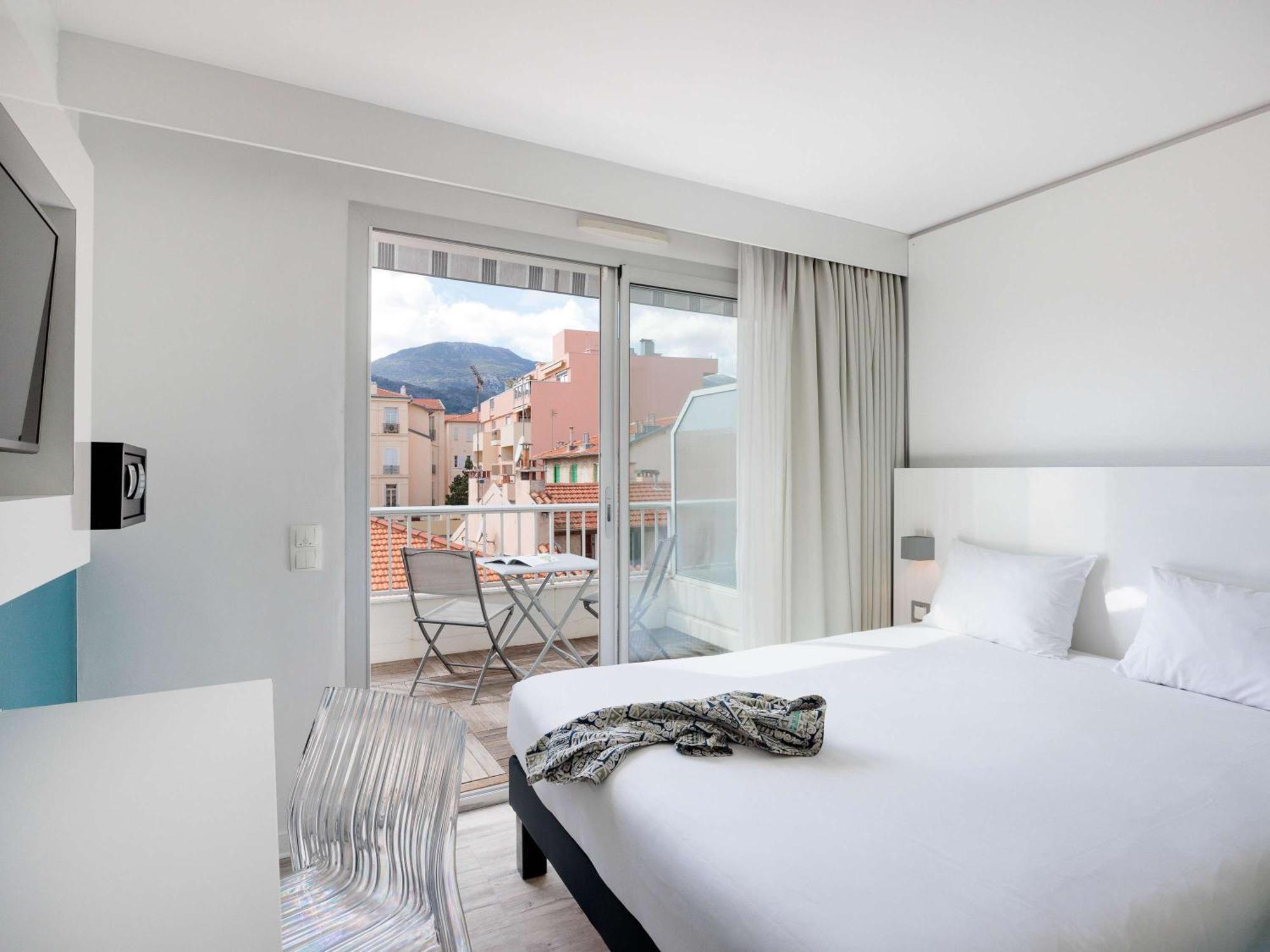 Ibis Styles Menton Centre Hotel Exterior photo